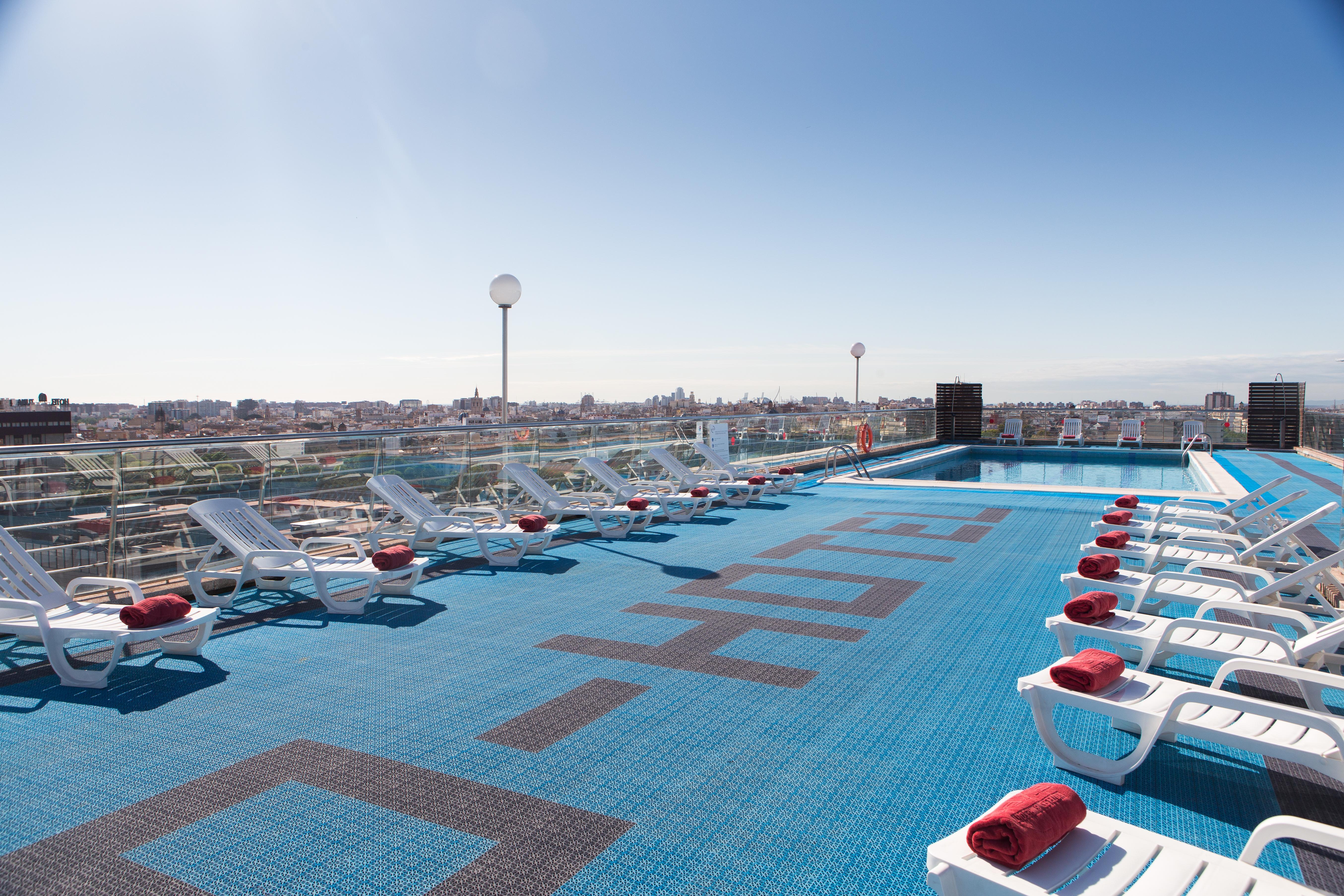 Novotel Valencia Lavant Esterno foto