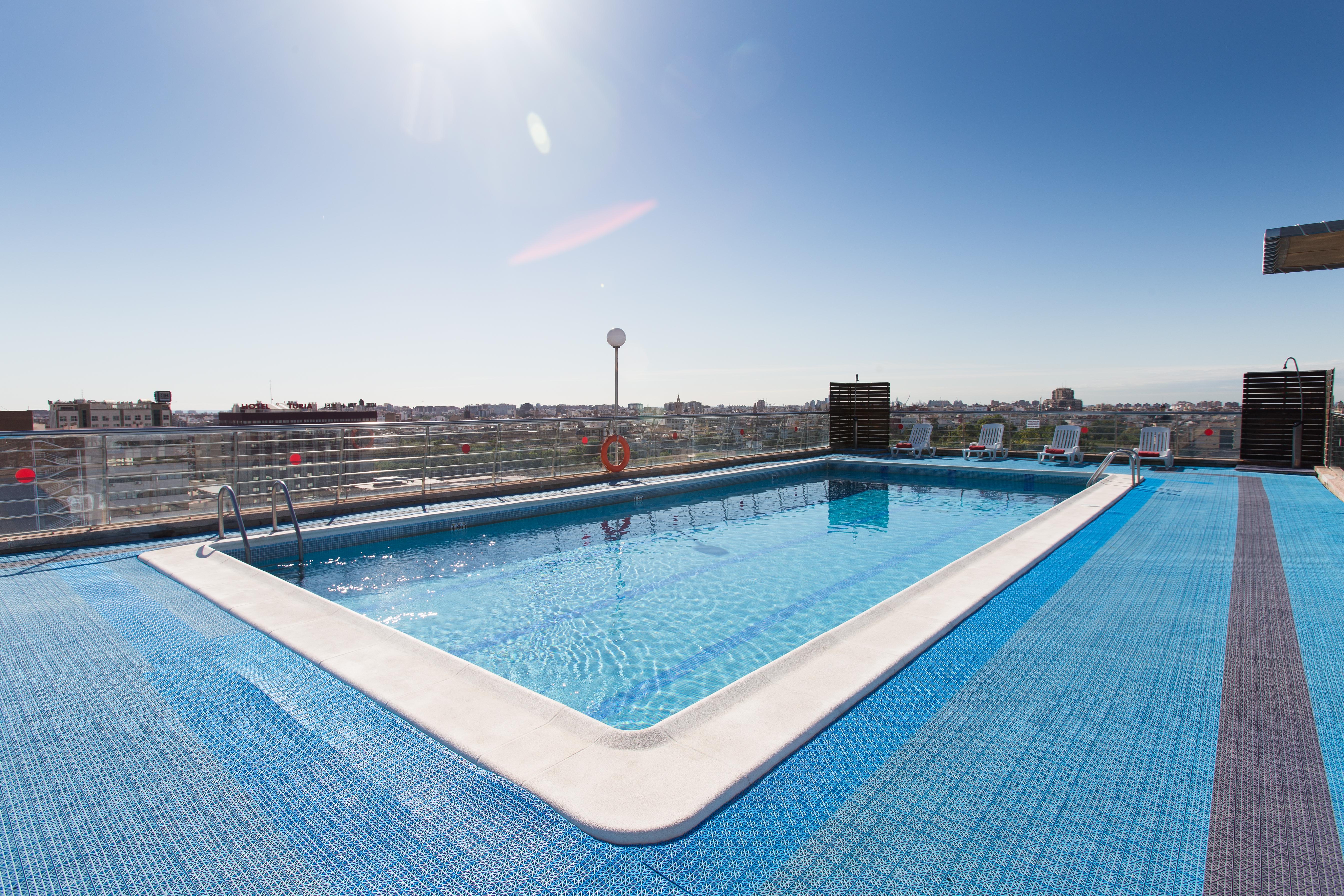 Novotel Valencia Lavant Esterno foto