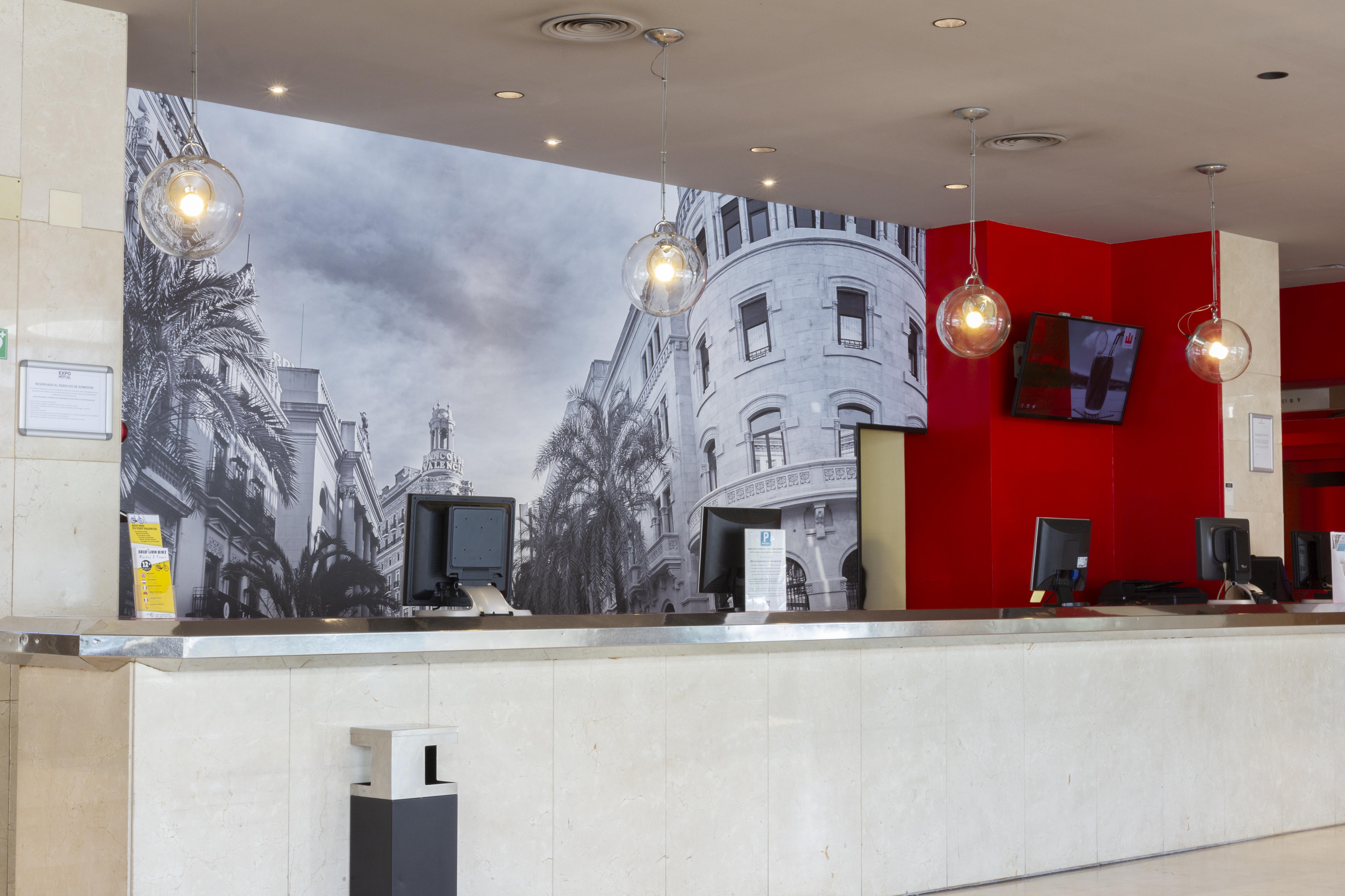 Novotel Valencia Lavant Esterno foto